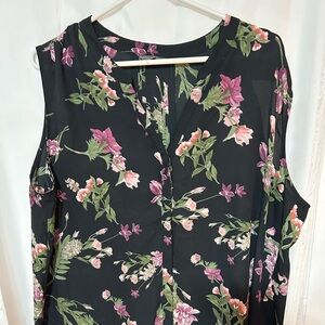 Denver Hayes 2xl Floral Sleeveless Top - Black and Pink- pleating and buttons